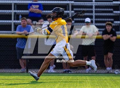 Thumbnail 1 in Lincoln @ Centerville (OHSAA Division I Round 2) photogallery.