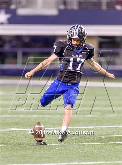 Thumbnail 3 in Plano West vs. Trinity photogallery.