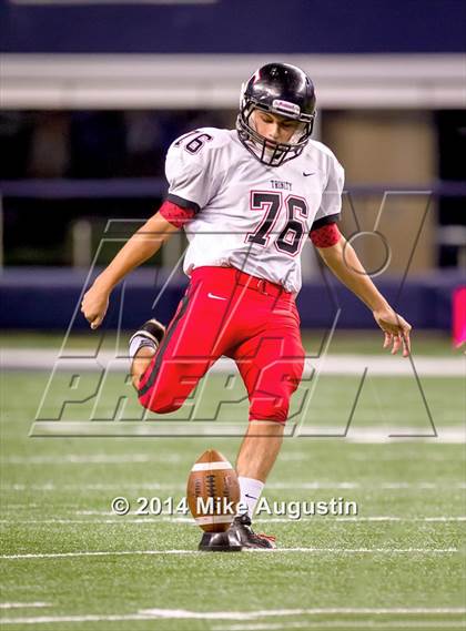 Thumbnail 2 in Plano West vs. Trinity photogallery.