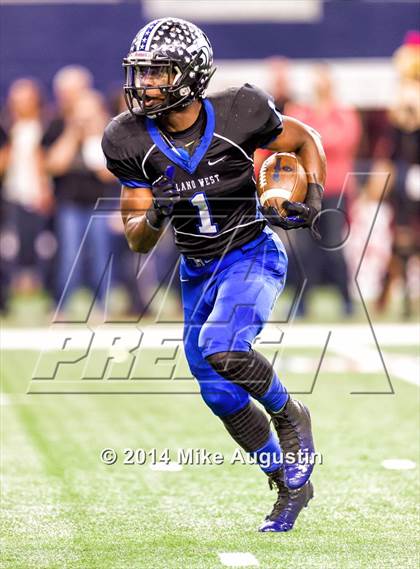 Thumbnail 1 in Plano West vs. Trinity photogallery.