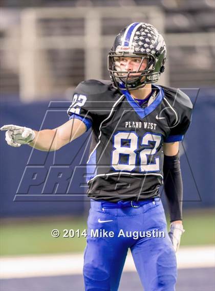 Thumbnail 1 in Plano West vs. Trinity photogallery.
