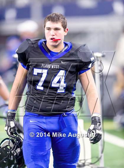Thumbnail 2 in Plano West vs. Trinity photogallery.