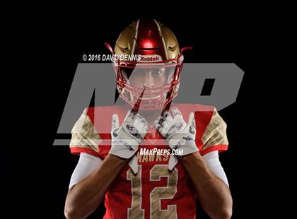 Thumbnail 2 in Centennial Senior Photos photogallery.