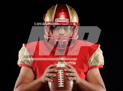 Thumbnail 2 in Centennial Senior Photos photogallery.
