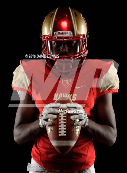 Thumbnail 2 in Centennial Senior Photos photogallery.