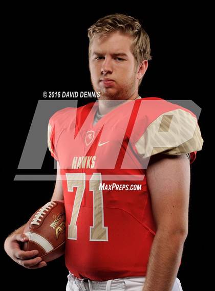 Thumbnail 2 in Centennial Senior Photos photogallery.
