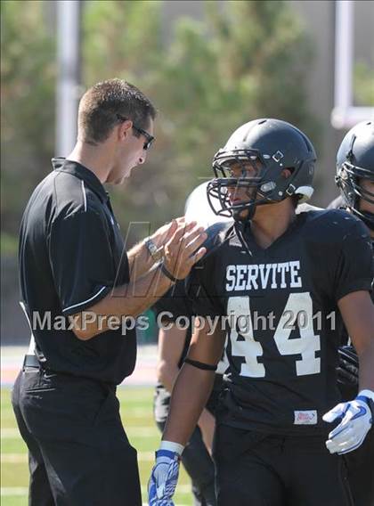 Thumbnail 2 in FR: Servite vs Bishop Gorman photogallery.