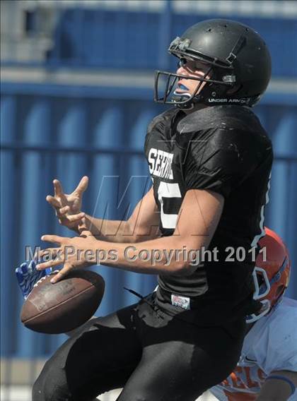 Thumbnail 2 in FR: Servite vs Bishop Gorman photogallery.