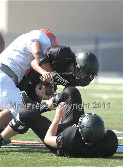 Thumbnail 3 in FR: Servite vs Bishop Gorman photogallery.