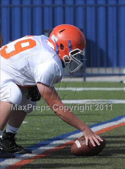 Thumbnail 1 in FR: Servite vs Bishop Gorman photogallery.