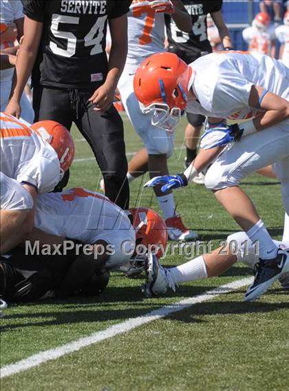 Thumbnail 2 in FR: Servite vs Bishop Gorman photogallery.
