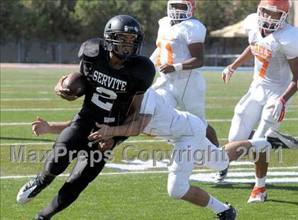 Thumbnail 1 in FR: Servite vs Bishop Gorman photogallery.