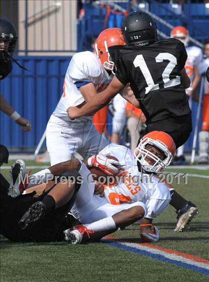 Thumbnail 1 in FR: Servite vs Bishop Gorman photogallery.