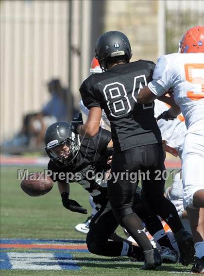Thumbnail 3 in FR: Servite vs Bishop Gorman photogallery.