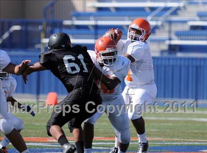 Thumbnail 3 in FR: Servite vs Bishop Gorman photogallery.