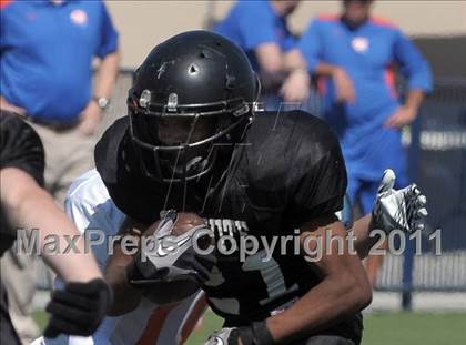 Thumbnail 2 in FR: Servite vs Bishop Gorman photogallery.