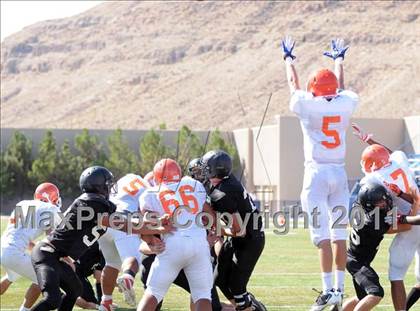 Thumbnail 1 in FR: Servite vs Bishop Gorman photogallery.