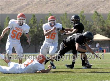 Thumbnail 3 in FR: Servite vs Bishop Gorman photogallery.