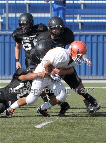 Thumbnail 3 in FR: Servite vs Bishop Gorman photogallery.