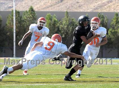 Thumbnail 2 in FR: Servite vs Bishop Gorman photogallery.