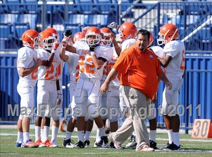 Thumbnail 2 in FR: Servite vs Bishop Gorman photogallery.