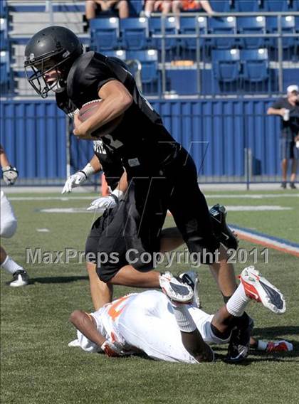 Thumbnail 2 in FR: Servite vs Bishop Gorman photogallery.