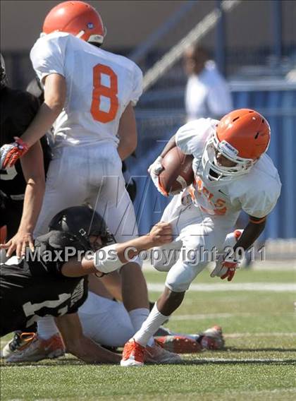 Thumbnail 1 in FR: Servite vs Bishop Gorman photogallery.