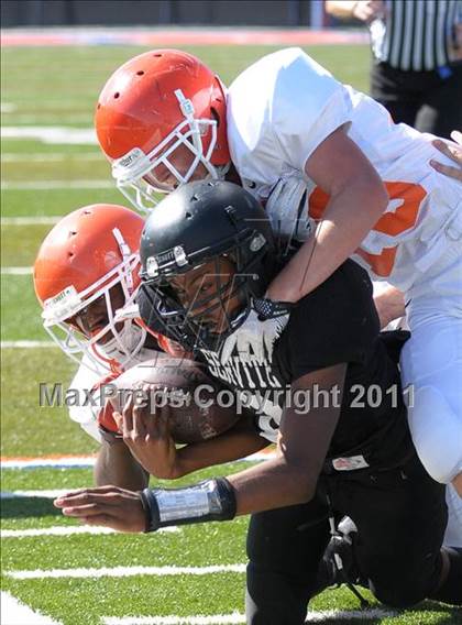 Thumbnail 2 in FR: Servite vs Bishop Gorman photogallery.