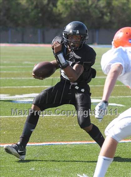 Thumbnail 1 in FR: Servite vs Bishop Gorman photogallery.