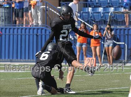 Thumbnail 1 in FR: Servite vs Bishop Gorman photogallery.