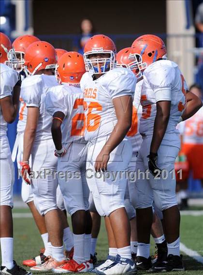Thumbnail 2 in FR: Servite vs Bishop Gorman photogallery.