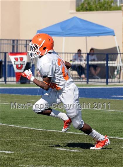 Thumbnail 1 in FR: Servite vs Bishop Gorman photogallery.