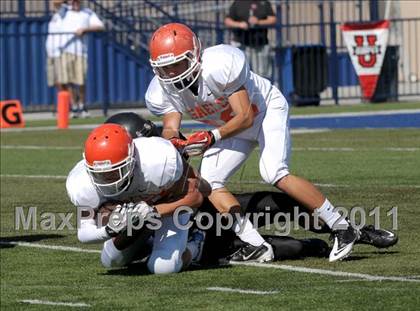Thumbnail 2 in FR: Servite vs Bishop Gorman photogallery.