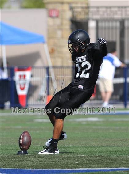 Thumbnail 3 in FR: Servite vs Bishop Gorman photogallery.