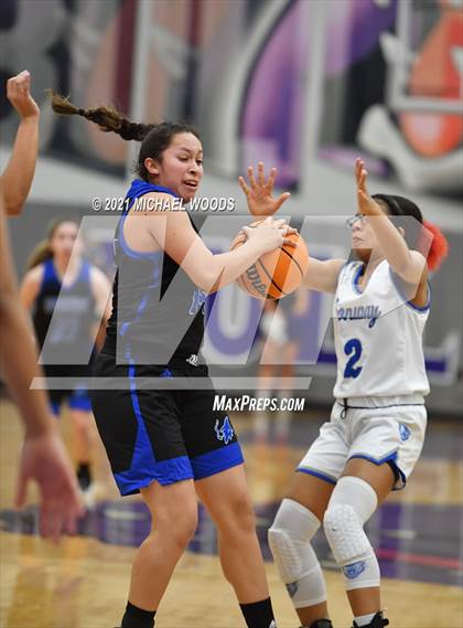 Thumbnail 1 in Conway vs. Rogers (AAA 6A Second Round Playoff) photogallery.