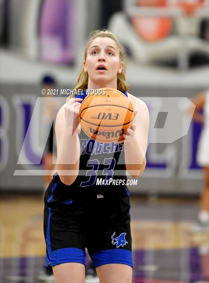 Thumbnail 2 in Conway vs. Rogers (AAA 6A Second Round Playoff) photogallery.