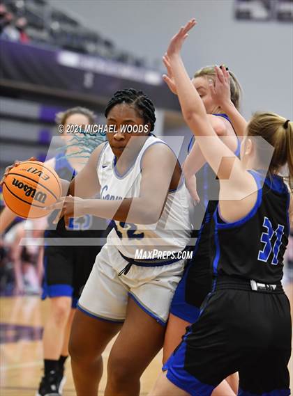 Thumbnail 2 in Conway vs. Rogers (AAA 6A Second Round Playoff) photogallery.