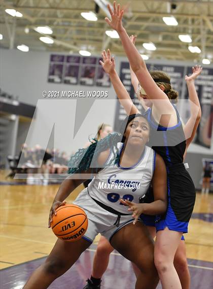 Thumbnail 2 in Conway vs. Rogers (AAA 6A Second Round Playoff) photogallery.