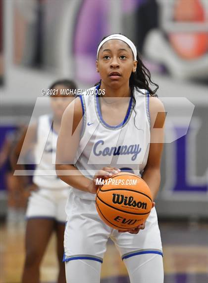 Thumbnail 1 in Conway vs. Rogers (AAA 6A Second Round Playoff) photogallery.