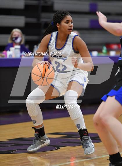 Thumbnail 1 in Conway vs. Rogers (AAA 6A Second Round Playoff) photogallery.