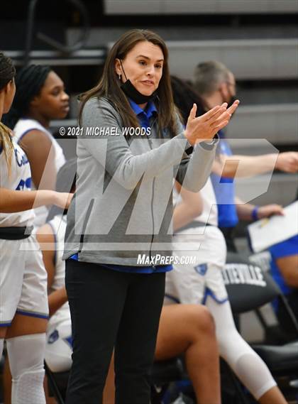 Thumbnail 3 in Conway vs. Rogers (AAA 6A Second Round Playoff) photogallery.