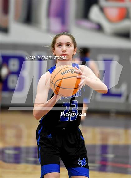 Thumbnail 1 in Conway vs. Rogers (AAA 6A Second Round Playoff) photogallery.