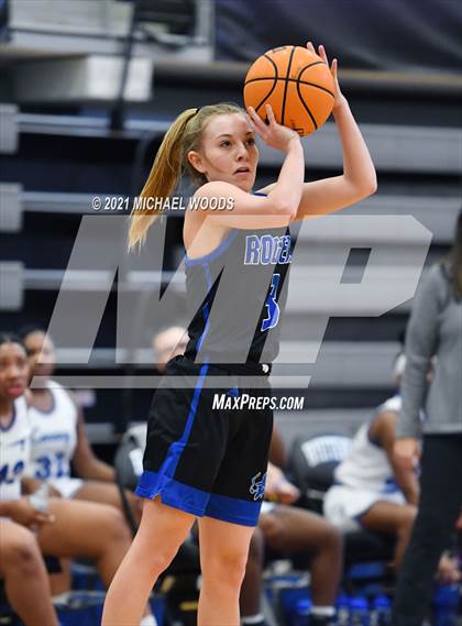 Thumbnail 2 in Conway vs. Rogers (AAA 6A Second Round Playoff) photogallery.