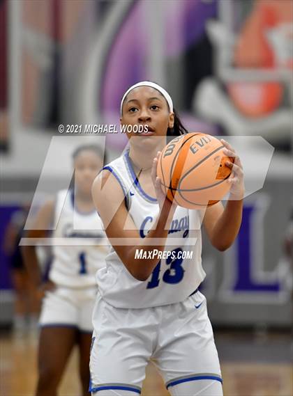 Thumbnail 2 in Conway vs. Rogers (AAA 6A Second Round Playoff) photogallery.