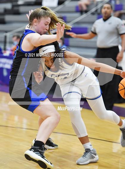 Thumbnail 3 in Conway vs. Rogers (AAA 6A Second Round Playoff) photogallery.