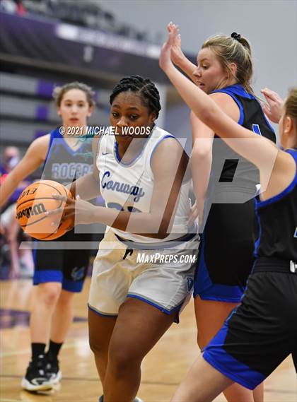 Thumbnail 2 in Conway vs. Rogers (AAA 6A Second Round Playoff) photogallery.