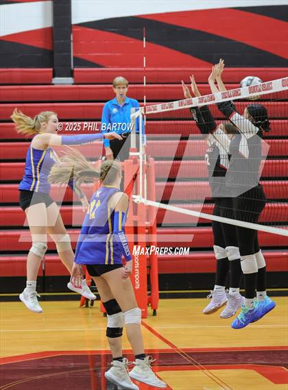 Thumbnail 2 in Crooksville @ West Muskingum photogallery.