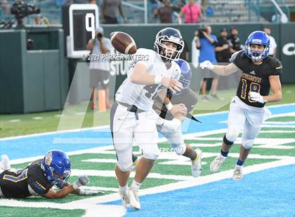 Thumbnail 2 in Lafayette Christian Academy vs. St. Charles Catholic (LHSAA 2A Final) photogallery.