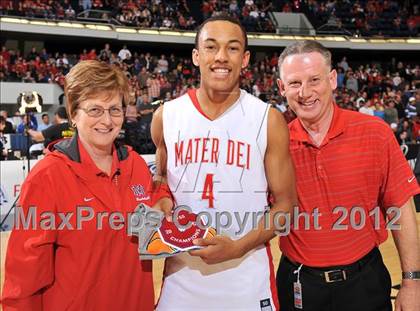 Thumbnail 2 in Long Beach Poly vs. Mater Dei (CIF SS D1AA Final) photogallery.