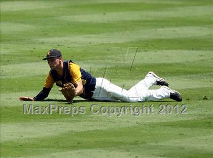 Thumbnail 3 in A&M Consolidated vs. Cypress Ranch (UIL 5A Final) photogallery.